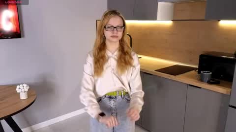 Katiee online show from 29, 4, 2026