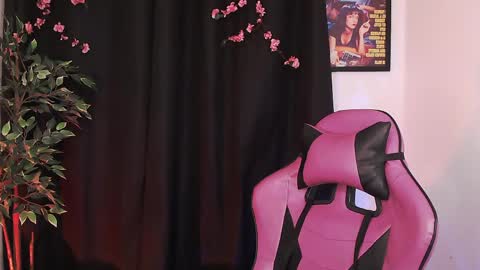 Cati help me reach my goal of 100 thumbs up again 3 online show from 6, 4, 2026