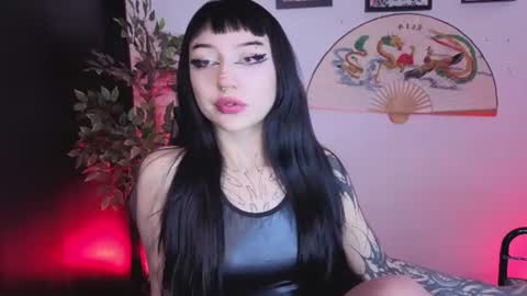 Snapshot of cati_petite chatting on 27, 6, 2026 Cati help me reach my goal of 100 thumbs up again 3 online show from 27, 6, 2026