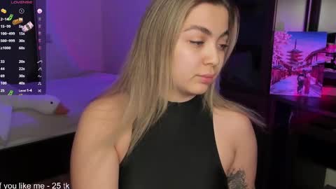 Snapshot of catrinaeuphorina chatting on 5, 3, 2025 Catrina or just Cat online show from 5, 3, 2025