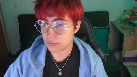 Snapshot of catsito chatting on 21, 12, 2025 im MIA -Independent Model MY OF is catsito3 online show from 21, 12, 2025