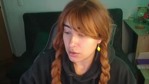 Snapshot of catsito chatting on 23, 12, 2025 im MIA -Independent Model MY OF is catsito3 online show from 23, 12, 2025