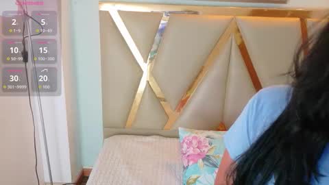 Snapshot of cattaleeyaa chatting on 12, 10, 2025 CATALEYA online show from 12, 10, 2025