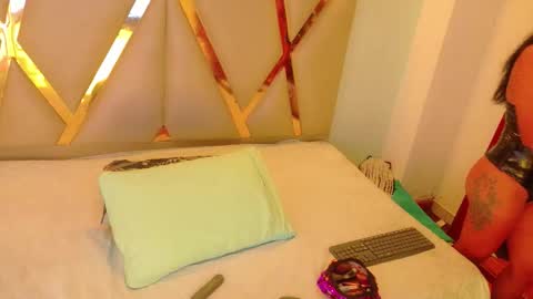 Snapshot of cattaleeyaa chatting on 13, 10, 2025 CATALEYA online show from 13, 10, 2025