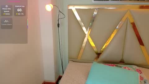 Snapshot of cattaleeyaa chatting on 16, 10, 2025 CATALEYA online show from 16, 10, 2025