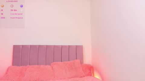 Snapshot of catty_20 chatting on 7, 11, 2025 Valentina online show from 7, 11, 2025