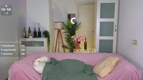 Snapshot of caty_cuddly chatting on 17, 1, 2025 caty_cuddly online show from 17, 1, 2025