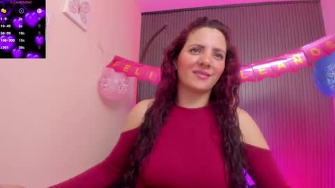 Snapshot of caty_sex4u chatting on 4, 10, 2025 caty online show from 4, 10, 2025