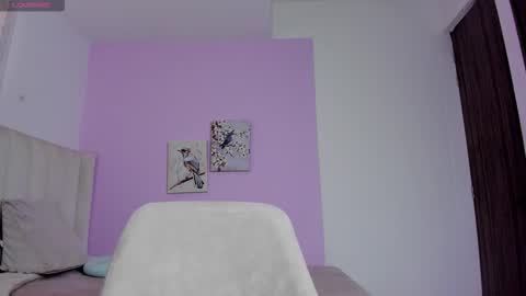Snapshot of caylin_jordan chatting on 17, 10, 2025 Cay online show from 17, 10, 2025