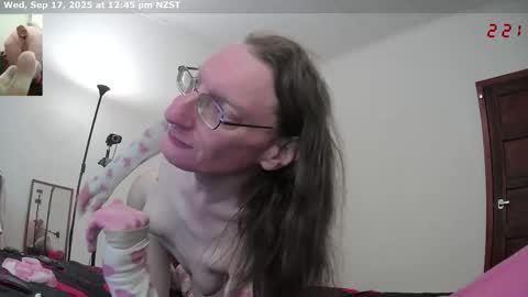 Snapshot of cdadalyn chatting on 17, 9, 2025 Adalyn online show from 17, 9, 2025