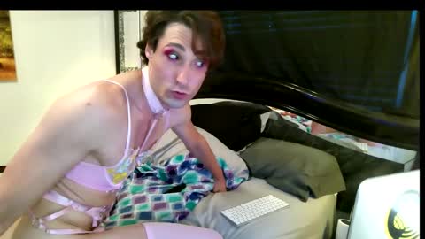 Allie North online show from 19, 10, 2025