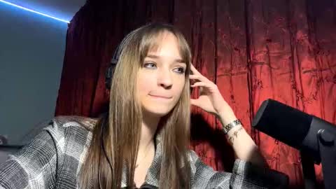 Lily online show from 11, 11, 2025