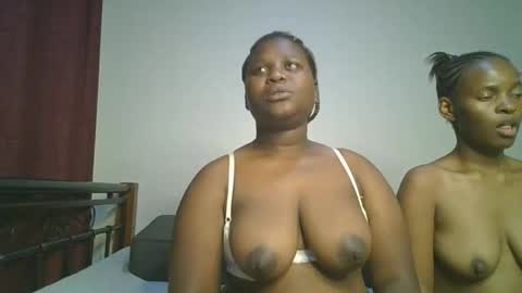 Snapshot of ceepretty25 chatting on 14, 12, 2025 ceepretty25 online show from 14, 12, 2025