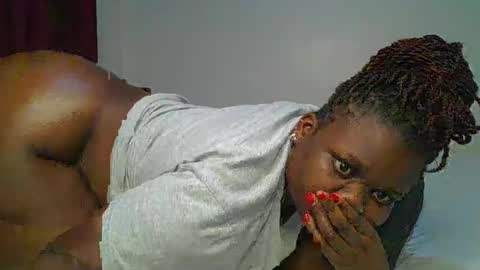 Snapshot of ceepretty25 chatting on 15, 5, 2026 ceepretty25 online show from 15, 5, 2026