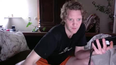 Snapshot of ceezeee chatting on 17, 12, 2024 ceezeee online show from 17, 12, 2024