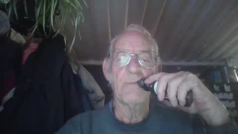 Snapshot of cef539 chatting on 5, 10, 2025 Chuck online show from 5, 10, 2025