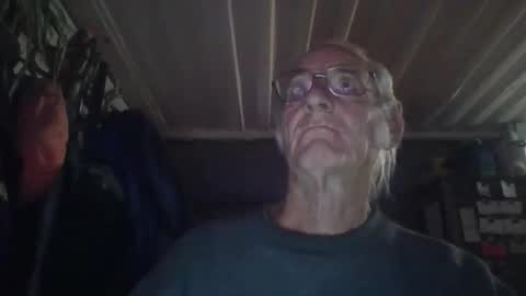 Snapshot of cef539 chatting on 10, 10, 2025 Chuck online show from 10, 10, 2025