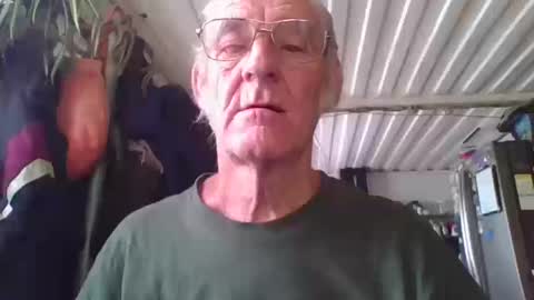 Snapshot of cef539 chatting on 11, 10, 2025 Chuck online show from 11, 10, 2025