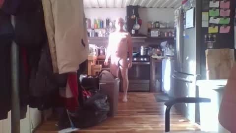 Snapshot of cef539 chatting on 8, 11, 2025 Chuck online show from 8, 11, 2025