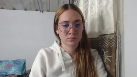 Snapshot of cele_saa chatting on 4, 12, 2025 celeste online show from 4, 12, 2025