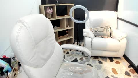 Snapshot of celesstebruce chatting on 6, 2, 2025 meli online show from 6, 2, 2025