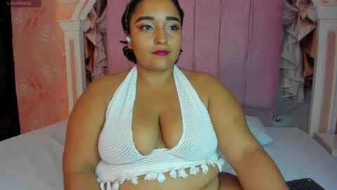 Snapshot of celeste_bigboobs___ chatting on 16, 10, 2025 Celeste online show from 16, 10, 2025