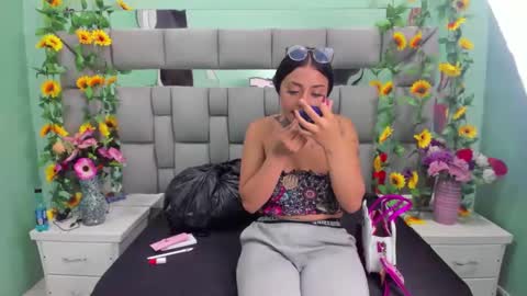 Snapshot of celeste_owen18 chatting on 24, 12, 2024 celeste owen18 online show from 24, 12, 2024