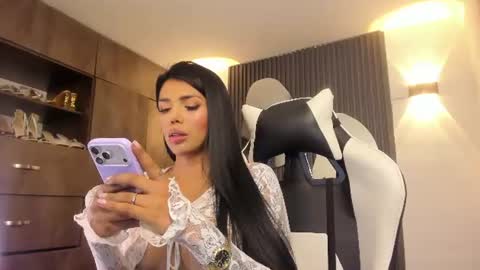 mia  sofiabohorquez INSTAGRAM online show from 3, 7, 2026