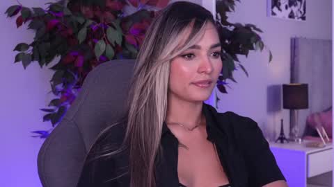 The girl of your eyes  online show from 12, 1, 2025