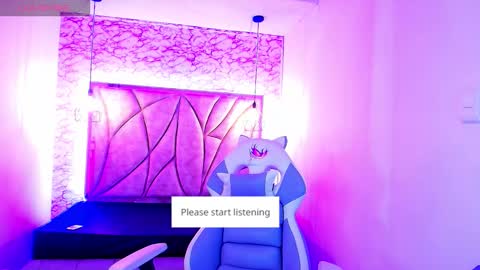 Snapshot of celestesky__ chatting on 4, 10, 2025 online show from 4, 10, 2025