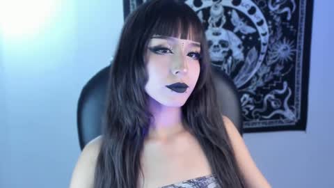   online show from 9, 3, 2025