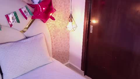 celestte_sm online show from 24, 6, 2026