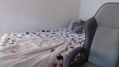 Celine Costas online show from 16, 11, 2025