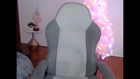 Celine Costas online show from 7, 1, 2026