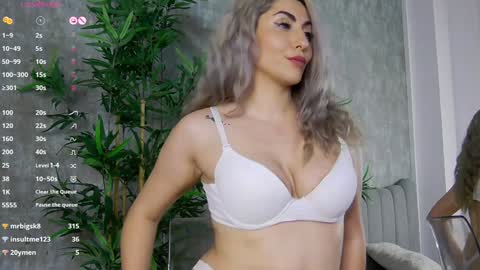 Snapshot of celinemeyerr chatting on 5, 2, 2025 CelineMeyer online show from 5, 2, 2025