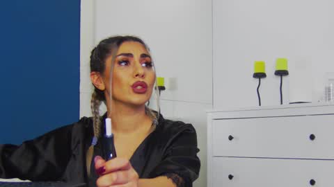 Snapshot of celinemeyerr chatting on 28, 10, 2025 CelineMeyer online show from 28, 10, 2025