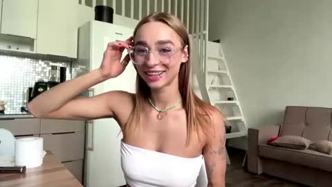 Snapshot of celineruppert chatting on 23, 6, 2026 Amilia online show from 23, 6, 2026