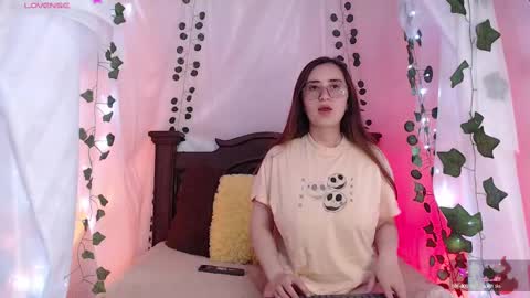 Snapshot of centaurigirls chatting on 26, 2, 2025 Hello guys my name is Sofi and Lizzie and Vanessa online show from 26, 2, 2025