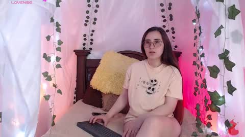 Snapshot of centaurigirls chatting on 26, 2, 2025 Hello guys my name is Sofi and Lizzie and Vanessa online show from 26, 2, 2025
