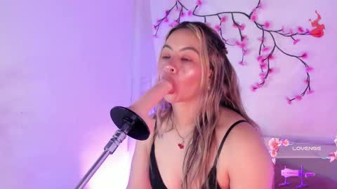 Snapshot of centaurigirls chatting on 6, 10, 2025 Hello guys my name is Sofi and Lizzie and Vanessa online show from 6, 10, 2025