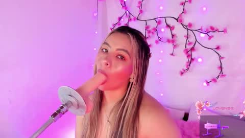 Snapshot of centaurigirls chatting on 18, 10, 2025 Hello guys my name is Sofi and Lizzie and Vanessa online show from 18, 10, 2025