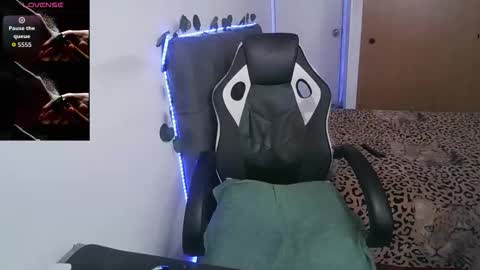 Snapshot of cerso1 chatting on 27, 11, 2025 Cerso online show from 27, 11, 2025