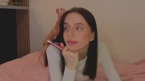 Snapshot of ceserisisi chatting on 18, 5, 2026 Livia online show from 18, 5, 2026