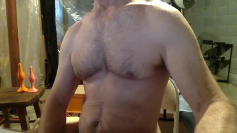 Snapshot of cfnmworkout1 chatting on 8, 9, 2025 cfnmworkout1 online show from 8, 9, 2025