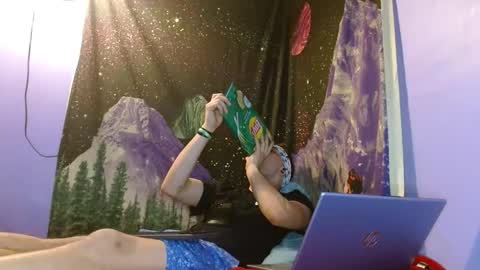 cguffey2284 online show from 3, 1, 2025