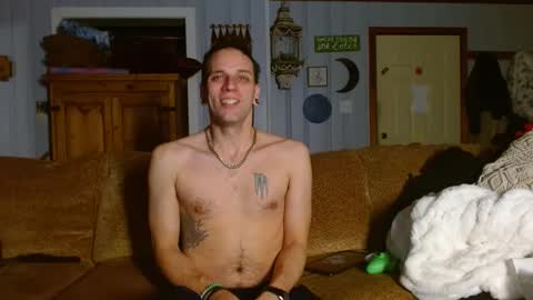 cguffey2284 online show from 4, 1, 2025