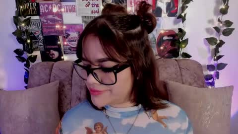 Snapshot of chaarlotte_1 chatting on 27, 4, 2026 charlotte online show from 27, 4, 2026