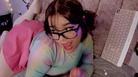 Snapshot of chaarlotte_1 chatting on 30, 4, 2026 charlotte online show from 30, 4, 2026