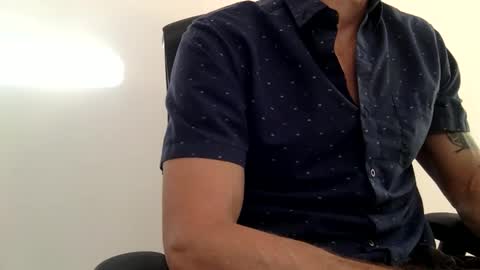 Snapshot of chagaschoo chatting on 6, 11, 2025 Chags online show from 6, 11, 2025