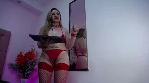 Snapshot of chalotte_grey chatting on 11, 12, 2024 Charlotte Grey online show from 11, 12, 2024